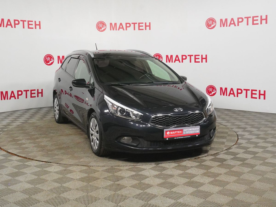 Автомобиль с пробегом Kia Ceed в городе Вологда ДЦ - Мартен. Автомобили с пробегом