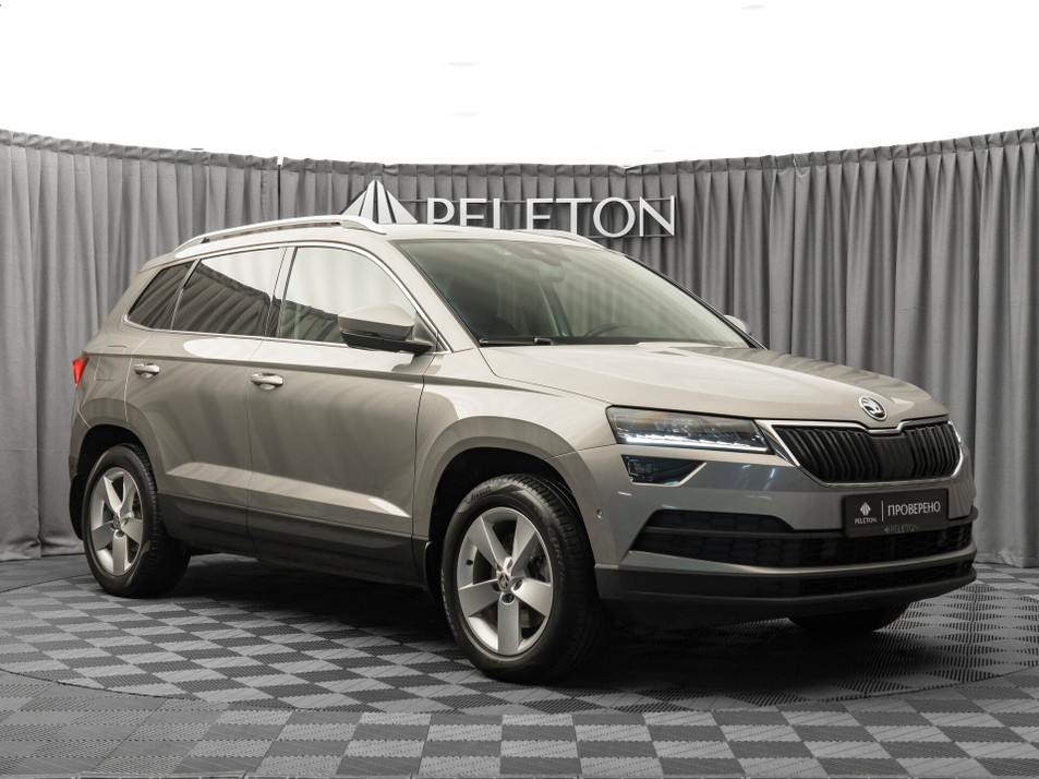 Автомобиль с пробегом SKODA Karoq в городе Москва ДЦ - PELETON Юг