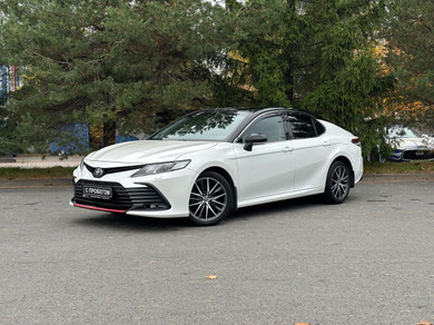 Автомобиль с пробегом Toyota Camry в городе Санкт-Петербург ДЦ - Тойота Центр Невский