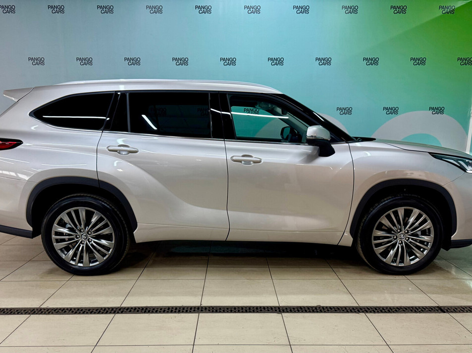 Автомобиль с пробегом Toyota Highlander в городе Набережные Челны ДЦ - PANGO Центр Герман Авто Набережные Челны