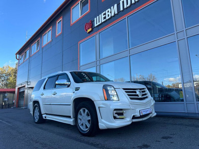 Автомобиль с пробегом Cadillac Escalade в городе Санкт-Петербург ДЦ - Шеви-Плюс СПБ Зольная