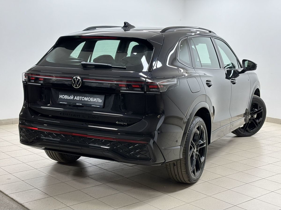 Новый автомобиль Volkswagen Tiguan R-Line Premium Edition в городе Вологда ДЦ - Мартен. Автомобили с пробегом