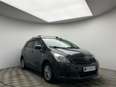 Автомобиль с пробегом Toyota Verso в городе Мурманск ДЦ - Аксель Автомобили с пробегом