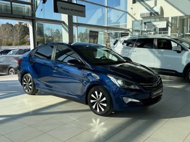 Автомобиль с пробегом Hyundai Solaris в городе Екатеринбург ДЦ - Lucky Motors на Эскадронной