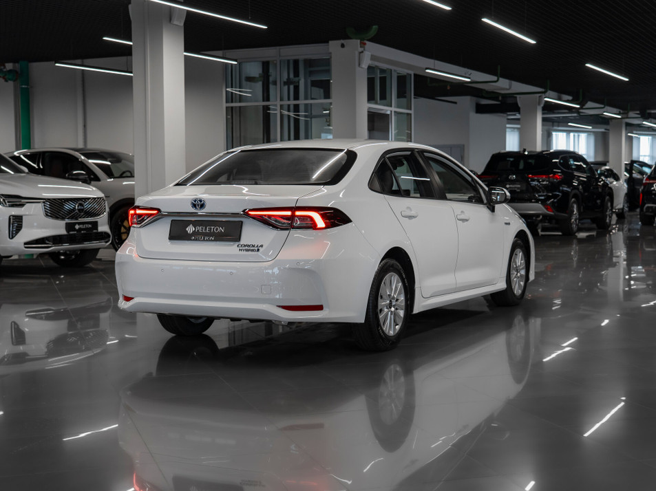 Автомобиль с пробегом Toyota Corolla в городе Москва ДЦ - PELETON ELECTRO