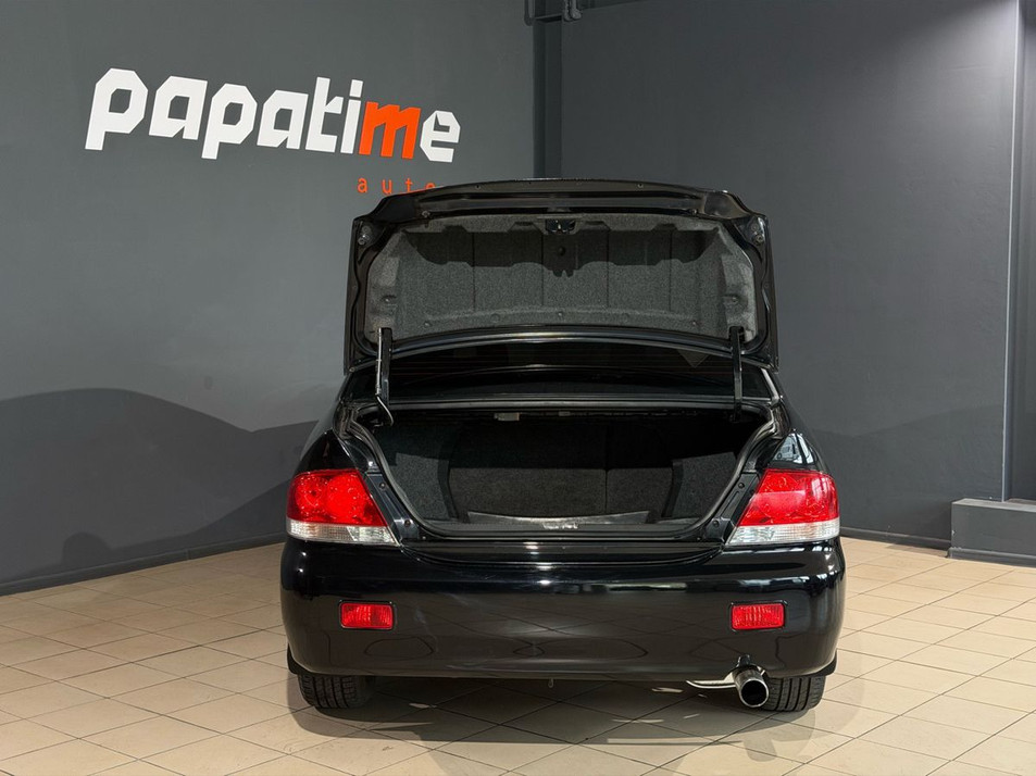 Автомобиль с пробегом Mitsubishi Lancer в городе Тверь ДЦ - Papatime auto Перемерки