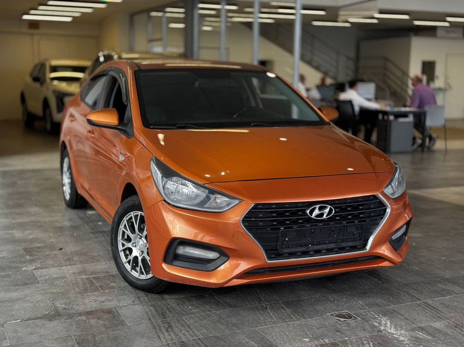 Автомобиль с пробегом Hyundai Solaris в городе Реутов ДЦ - PANGO Центр Нижегородец Реутов