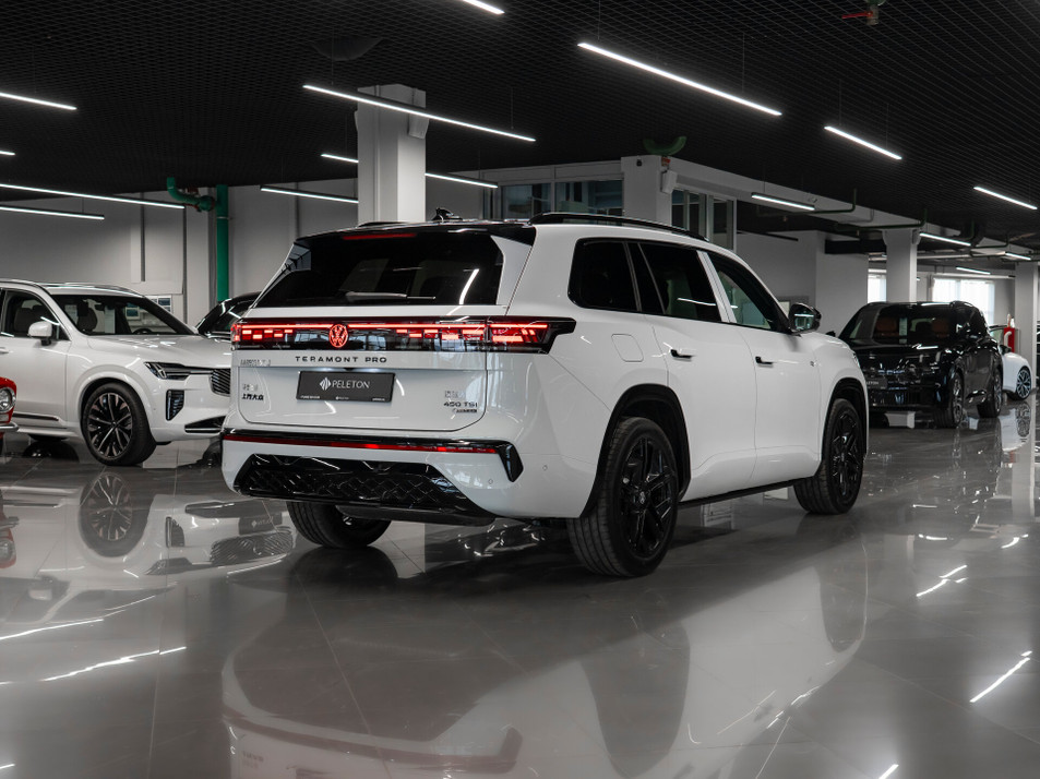 Автомобиль с пробегом Volkswagen Teramont в городе Москва ДЦ - PELETON Юг