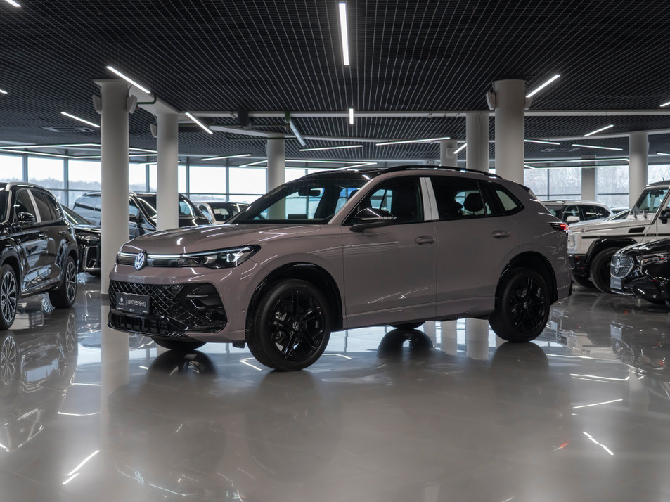 Автомобиль с пробегом Volkswagen Tiguan в городе Москва ДЦ - PELETON Юг