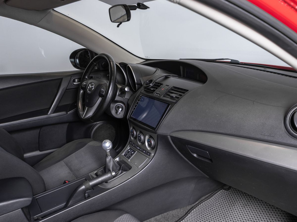 Автомобиль с пробегом Mazda 3 в городе Казань ДЦ - КАЭ Сибирский тракт