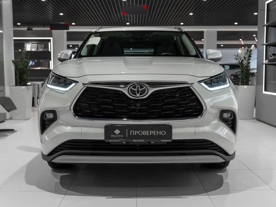Автомобиль с пробегом Toyota Highlander в городе Москва ДЦ - PELETON Юг