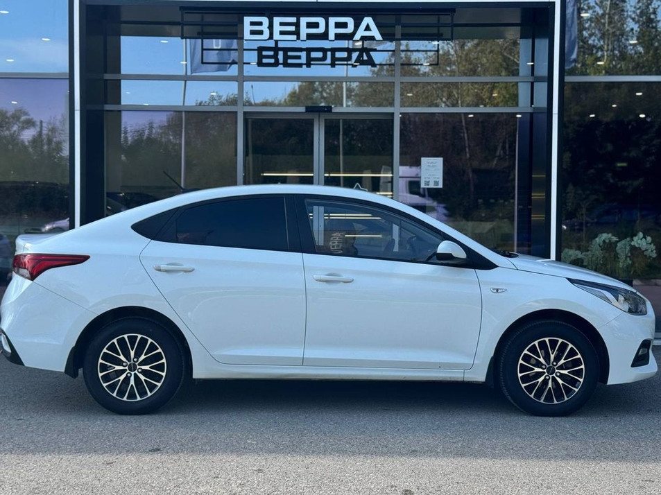 Автомобиль с пробегом Hyundai Solaris в городе Березники ДЦ - Тойота Центр Пермь Березники