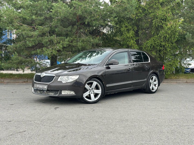 Автомобиль с пробегом SKODA Superb в городе Санкт-Петербург ДЦ - Тойота Центр Невский