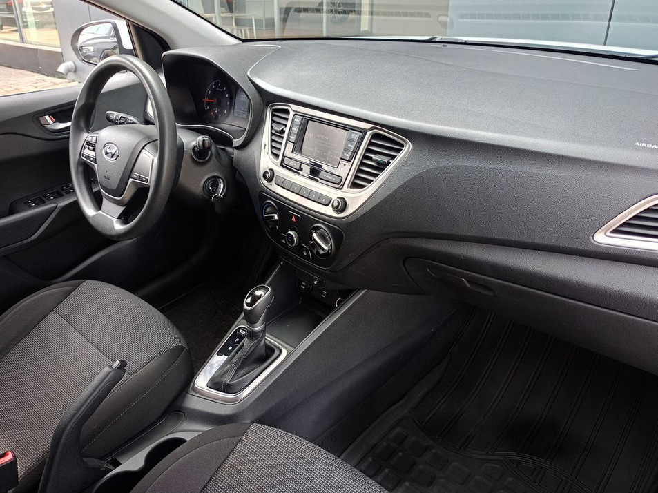 Автомобиль с пробегом Hyundai Solaris в городе Казань ДЦ - КАН АВТО Казань