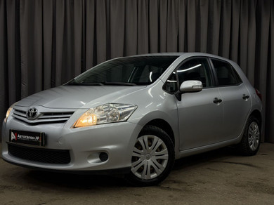 Автомобиль с пробегом Toyota Auris в городе Нижний Новгород ДЦ - Автосалон №1