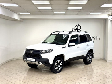 Автомобиль с пробегом LADA Niva Travel в городе Санкт-Петербург ДЦ - Автовернисаж