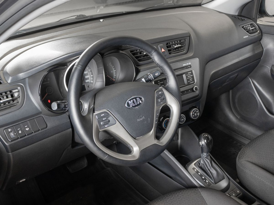 Автомобиль с пробегом Kia Rio в городе Казань ДЦ - КАЭ Сибирский тракт
