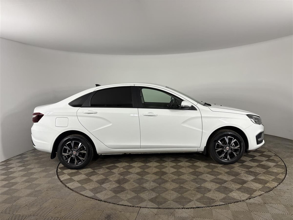 Автомобиль с пробегом LADA Vesta в городе Ярославль ДЦ - Toyota центр Ярославль