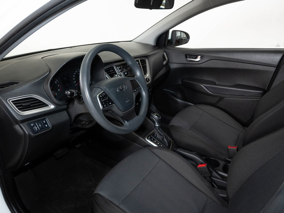 Автомобиль с пробегом Hyundai Solaris в городе Казань ДЦ - КАЭ Оренбургский тракт
