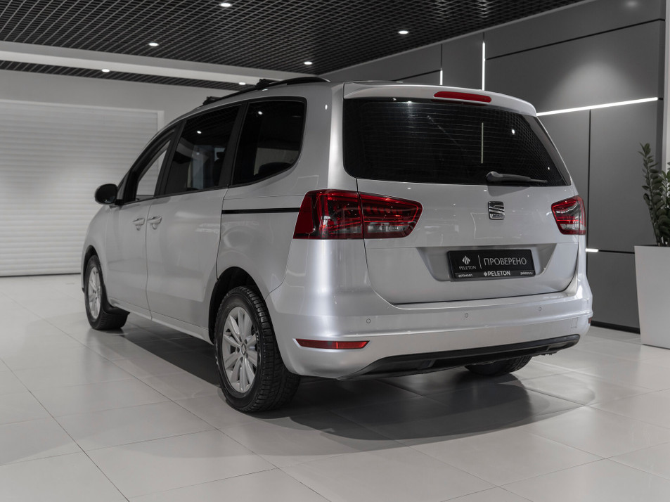 Автомобиль с пробегом Seat Alhambra в городе Москва ДЦ - PELETON Юг
