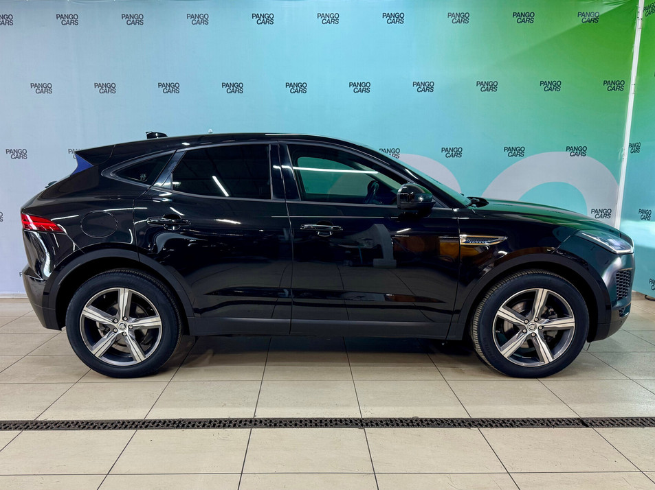 Автомобиль с пробегом Jaguar E-Pace в городе Набережные Челны ДЦ - PANGO Центр Герман Авто Набережные Челны
