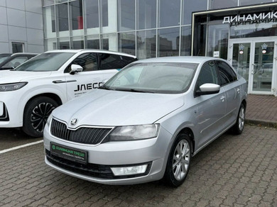 Автомобиль с пробегом SKODA Rapid 2015 в Череповец