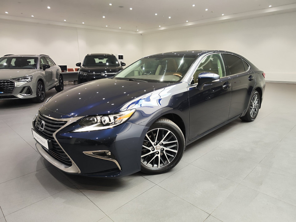 Автомобиль с пробегом Lexus ES в городе Москва ДЦ - PANGO Центр БалтАвтоТрейд - М