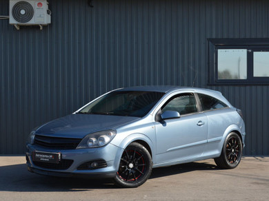 Автомобиль с пробегом Opel Astra в городе Нижний Новгород ДЦ - Автосалон №3