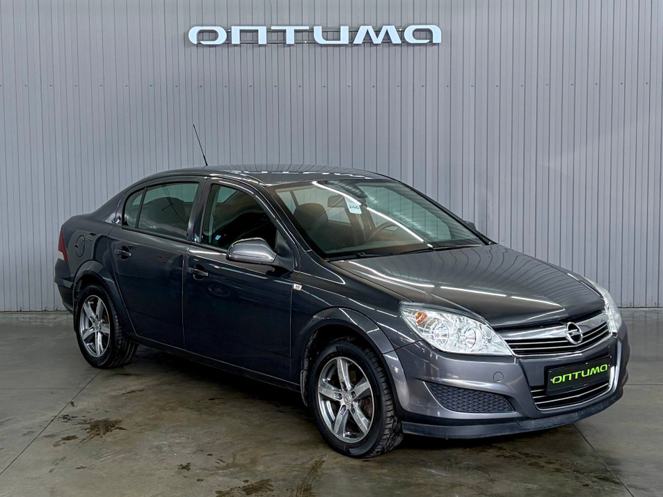 Автомобиль с пробегом Opel Astra в городе Краснодар ДЦ - PANGO Центр Оптима Кубань