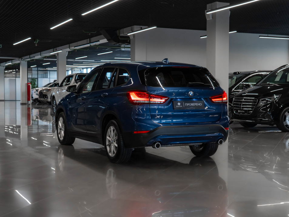 Автомобиль с пробегом BMW X1 в городе Москва ДЦ - PANGO Центр PELETON