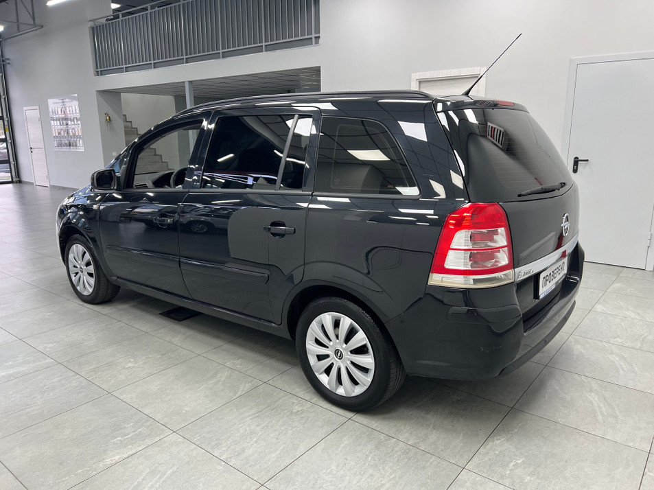 Автомобиль с пробегом Opel Zafira в городе Казань ДЦ - Диалог Авто Камалеева
