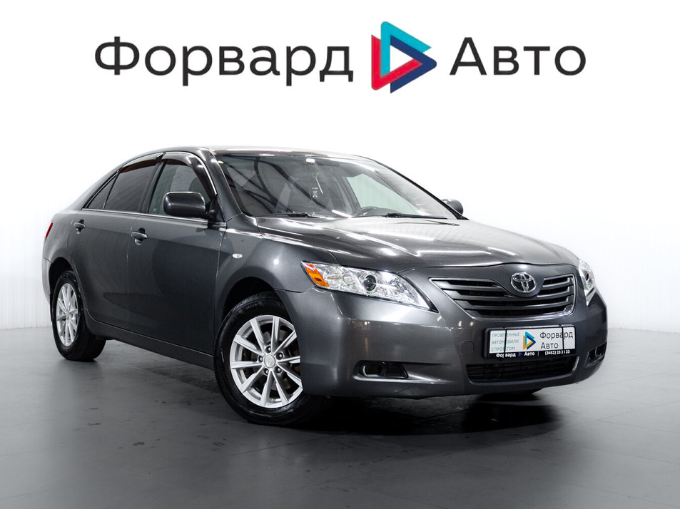Автомобиль с пробегом Toyota Camry в городе Тюмень ДЦ - PANGO Центр Авторитейл Диамант
