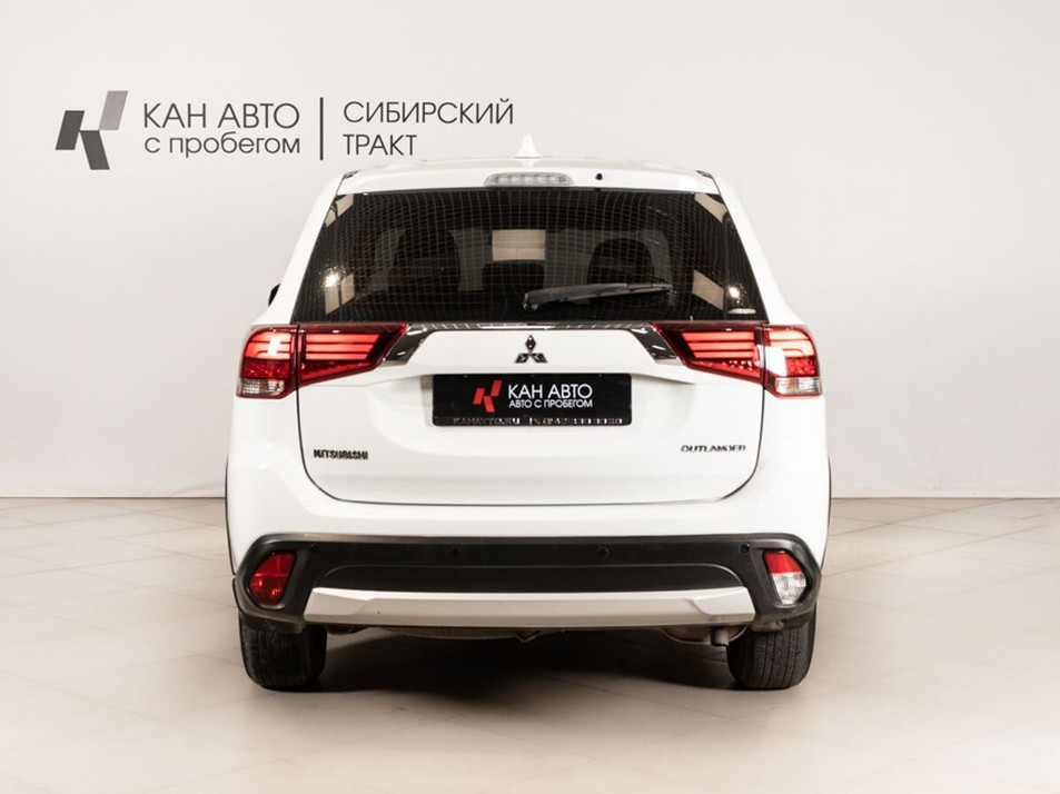 Автомобиль с пробегом Mitsubishi Outlander в городе Казань ДЦ - КАЭ Сибирский тракт