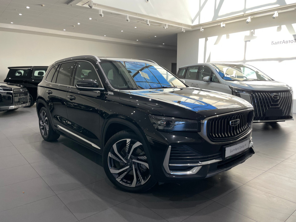Автомобиль с пробегом Geely Monjaro в городе Москва ДЦ - PANGO Центр БалтАвтоТрейд - М