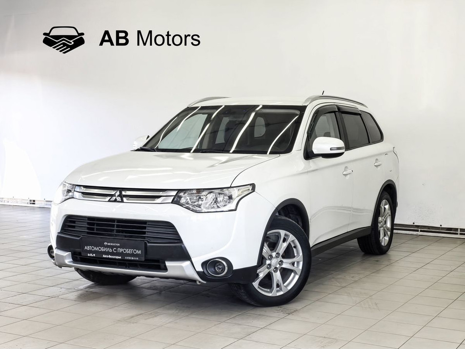 Автомобиль с пробегом Mitsubishi Outlander в городе Старый Оскол ДЦ - PANGO Центр АвтоБелогорье