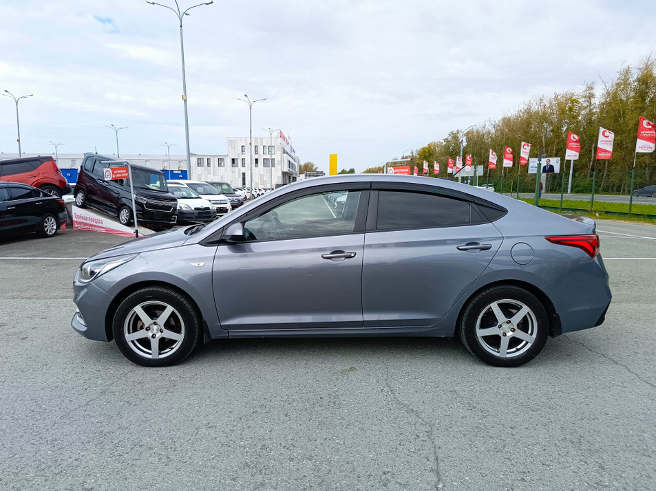Автомобиль с пробегом Hyundai Solaris в городе Тюмень ДЦ - PANGO Центр Автоград
