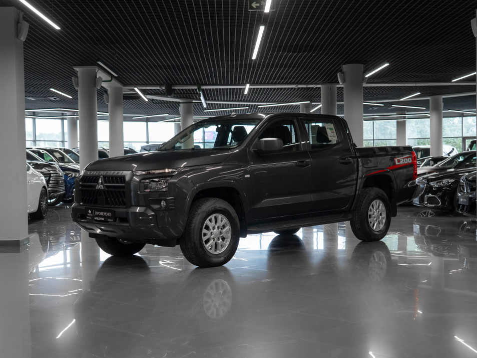 Автомобиль с пробегом Mitsubishi L200 в городе Москва ДЦ - ОПНА пробег