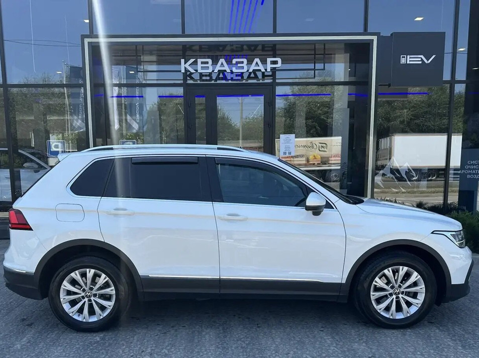 Автомобиль с пробегом Volkswagen Tiguan в городе Краснодар ДЦ - Квазар Краснодар Пробег