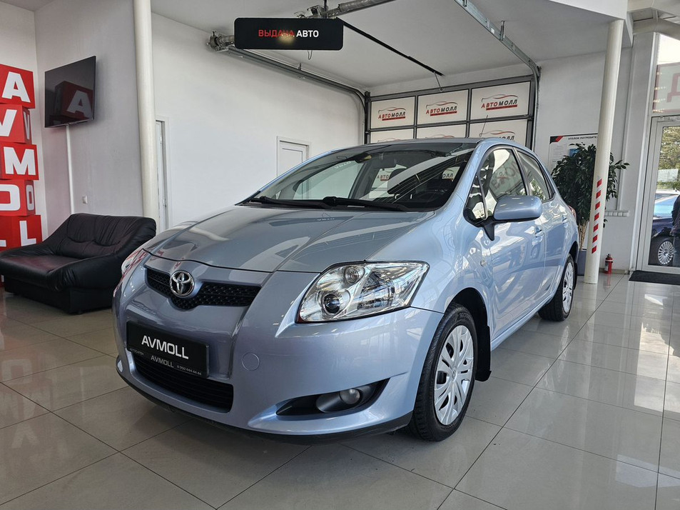 Автомобиль с пробегом Toyota Auris в городе Минеральные Воды ДЦ - Автомолл МинВоды