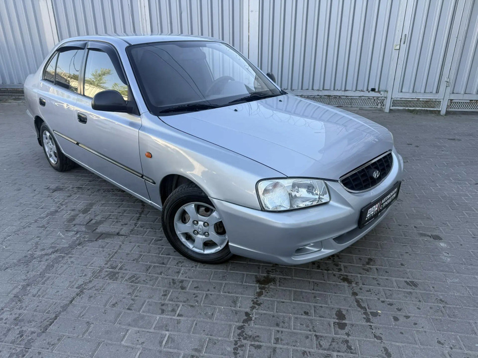 Автомобиль с пробегом Hyundai Accent в городе Ростов-на-Дону ДЦ - PANGO Центр Запад