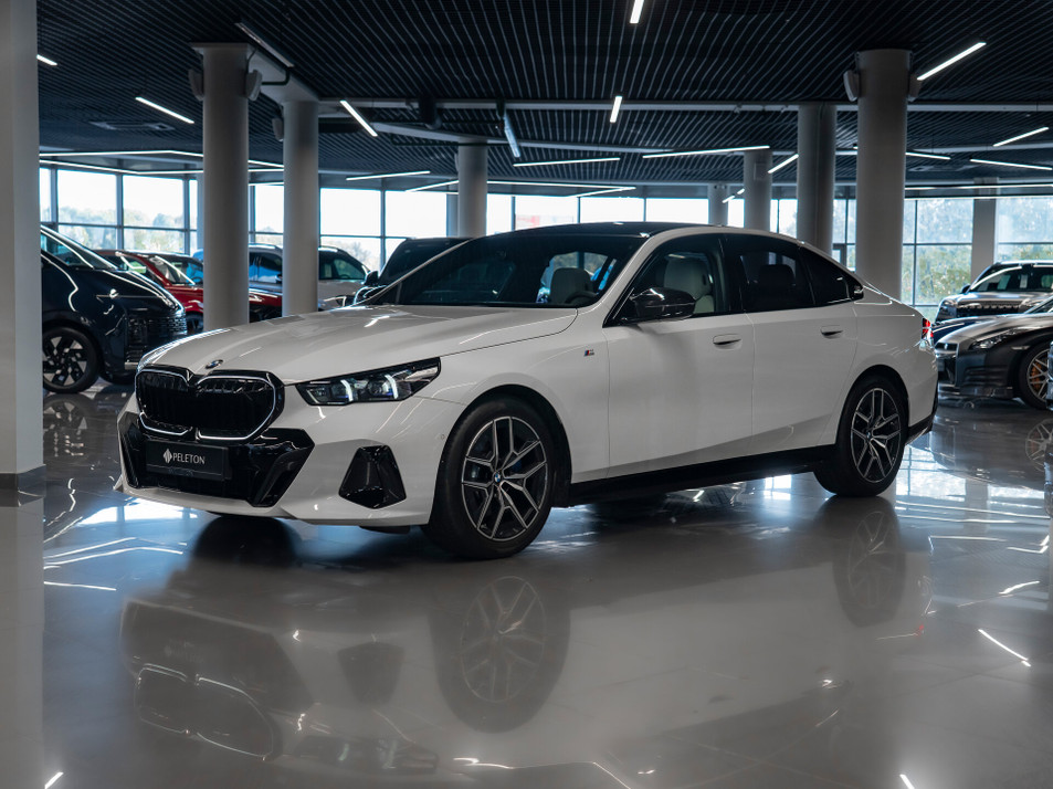 Автомобиль с пробегом BMW 5 серии в городе Москва ДЦ - PANGO Центр PELETON