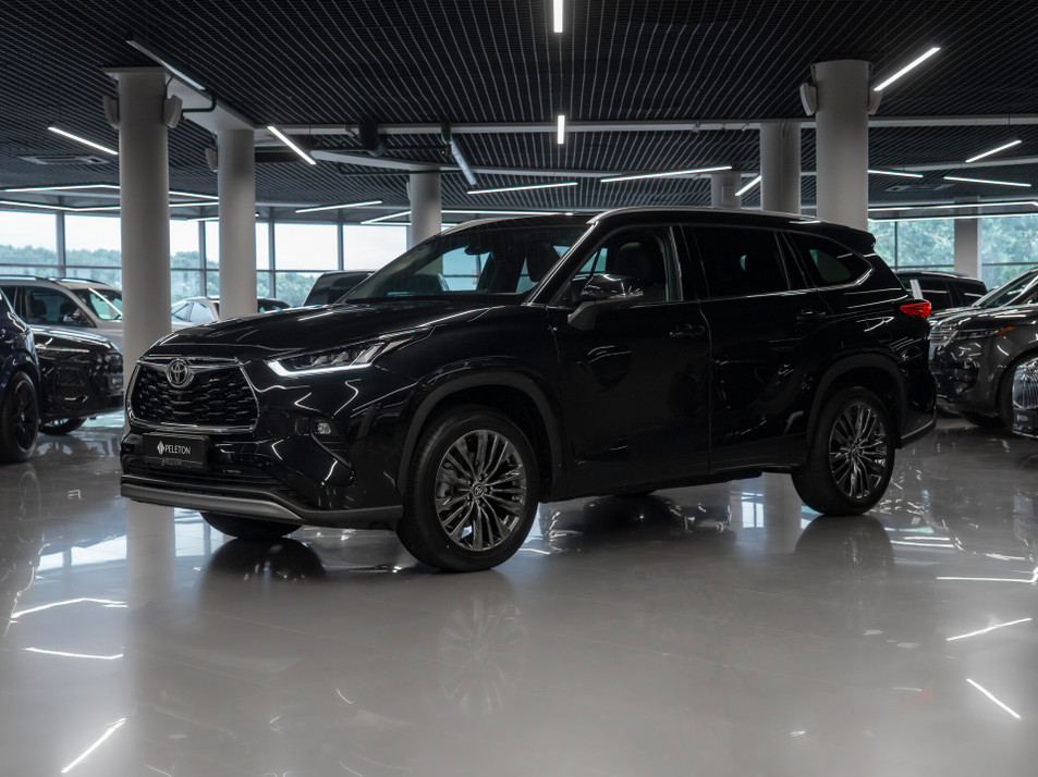 Автомобиль с пробегом Toyota Highlander в городе Москва ДЦ - PANGO&nbsp;Центр PELETON