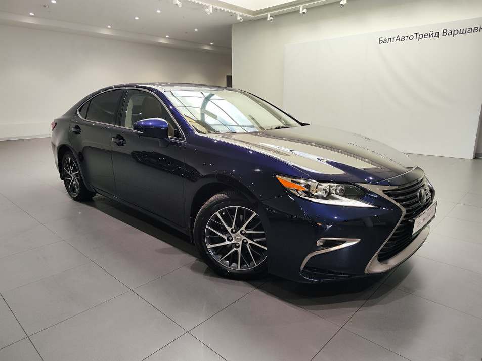 Автомобиль с пробегом Lexus ES в городе Москва ДЦ - PANGO Центр БалтАвтоТрейд - М