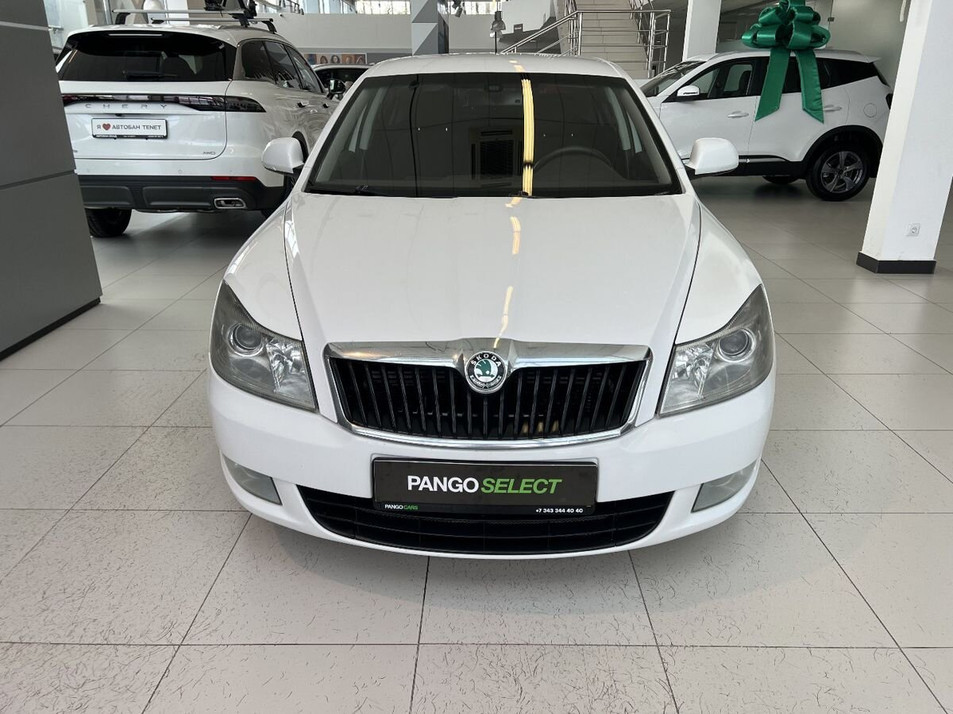 Автомобиль с пробегом SKODA Octavia в городе Екатеринбург ДЦ - PANGO Центр Автобан