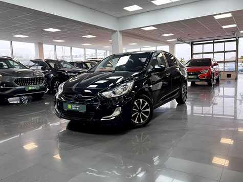 Автомобиль с пробегом Hyundai Solaris в городе Тверь ДЦ - Зелёный trade-in Кривцово