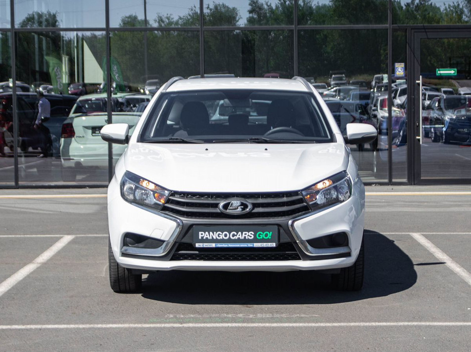 Автомобиль с пробегом LADA Vesta в городе Оренбург ДЦ - PANGO Центр на Загородном