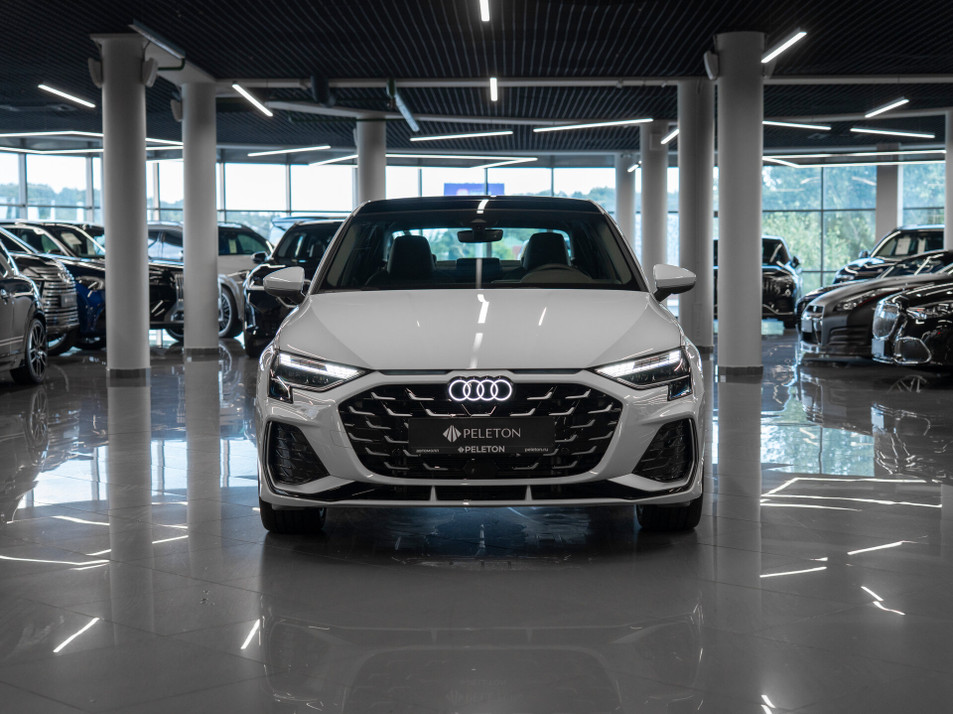 Автомобиль с пробегом Audi A3 в городе Москва ДЦ - PELETON Юг