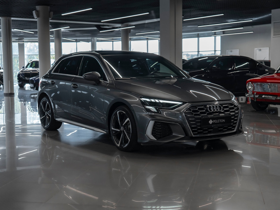 Автомобиль с пробегом Audi A3 в городе Москва ДЦ - PANGO&nbsp;Центр PELETON