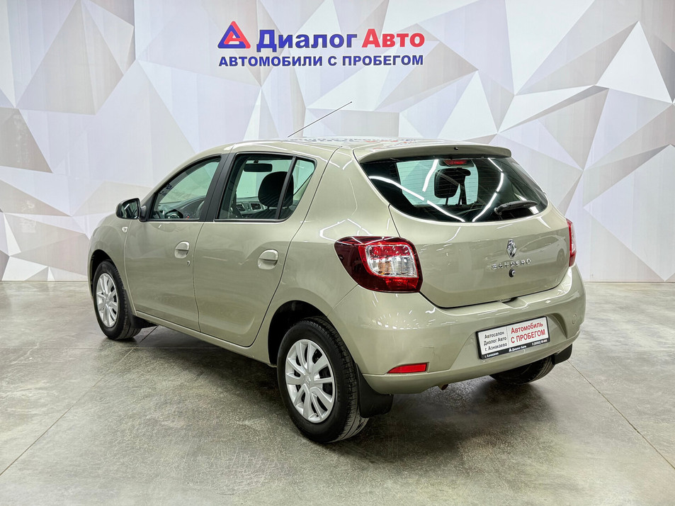 Автомобиль с пробегом Renault Sandero в городе Альметьевск ДЦ - Диалог-Авто Эссен АСП Альметьевск