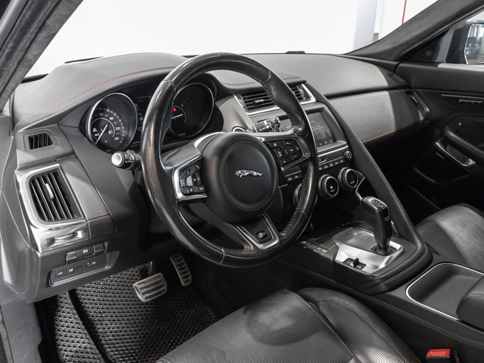 Автомобиль с пробегом Jaguar E-Pace в городе Казань ДЦ - КАЭ Сибирский тракт